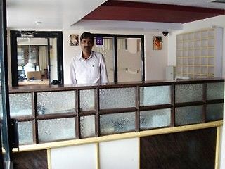 Hotel Girivihar ماهاباليشوار المظهر الخارجي الصورة